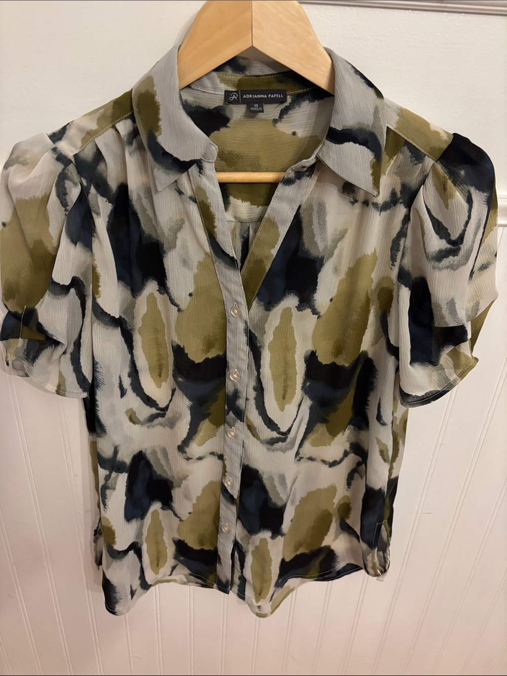 Adrianna Papell Olive, Black & Cream Abstract Print Button-Up Blouse